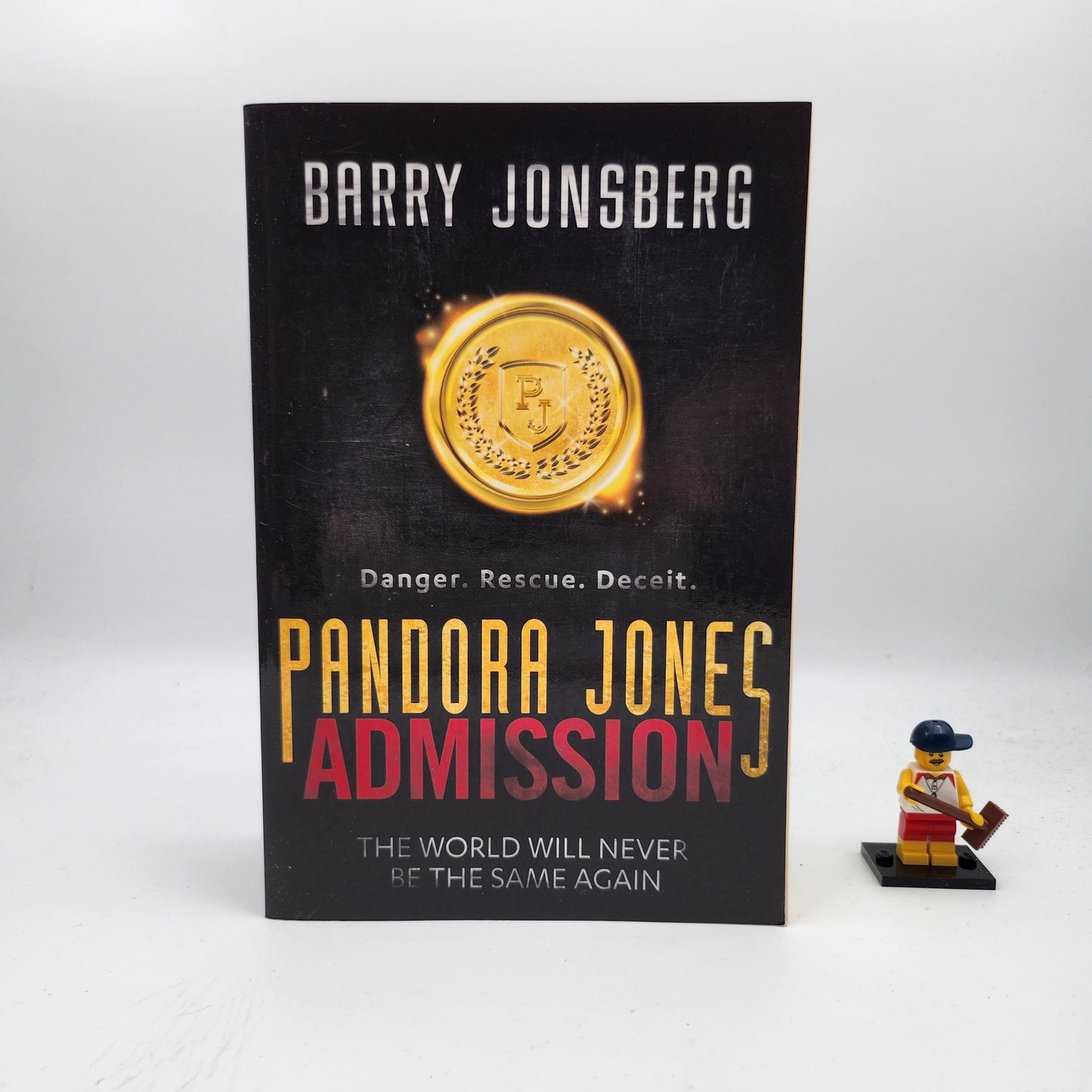Admission (Pandora Jones #1) - Barry Jonsberg