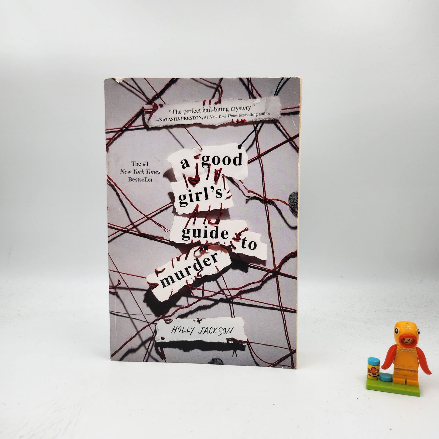 A Good Girl's Guide to Murder (A Good Girl's Guide to Murder #1)