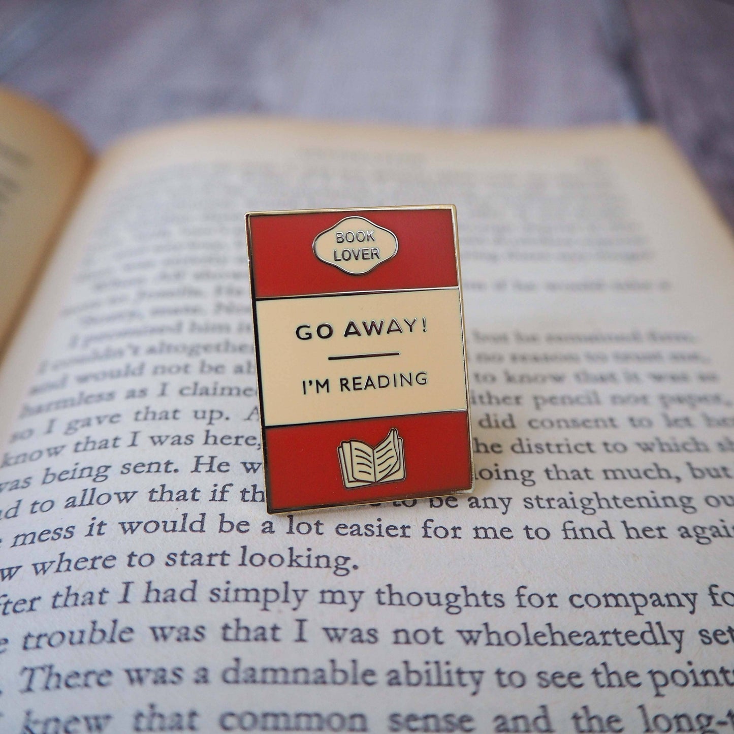 'Go Away I'm Reading' Enamel Pin