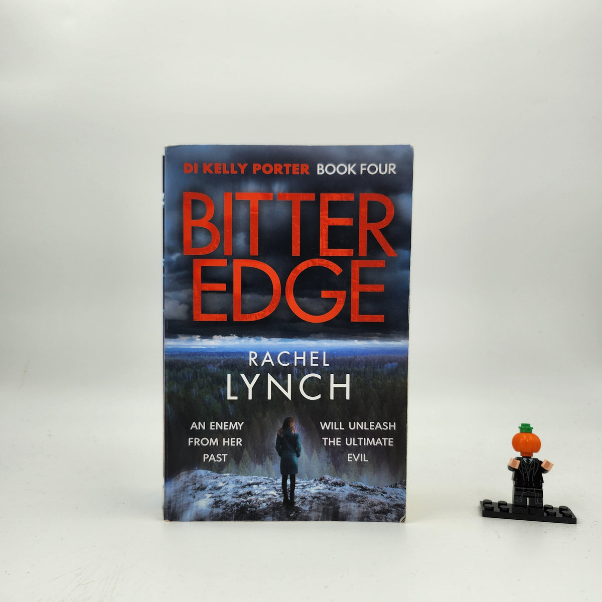 Bitter Edge (DI Kelly Porter #4)