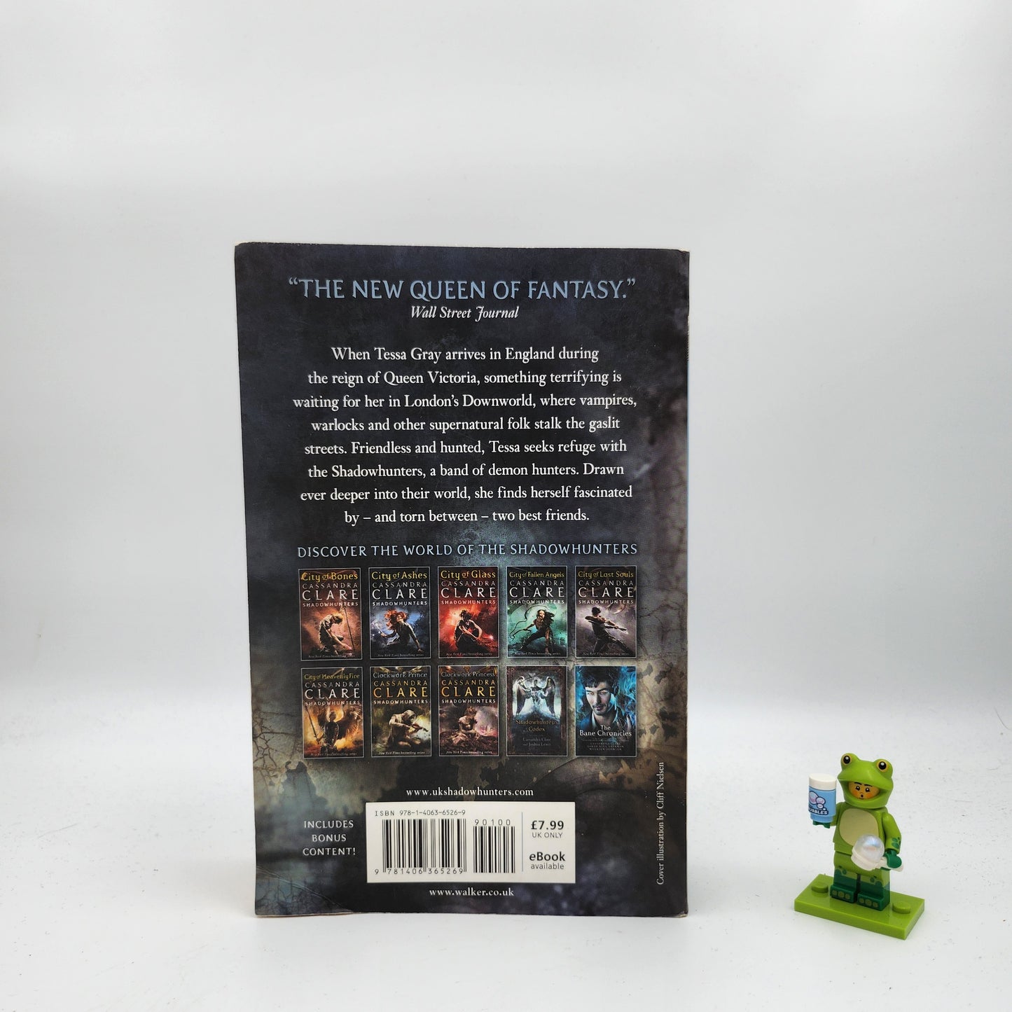 Clockwork Angel (The Infernal Devices #1)