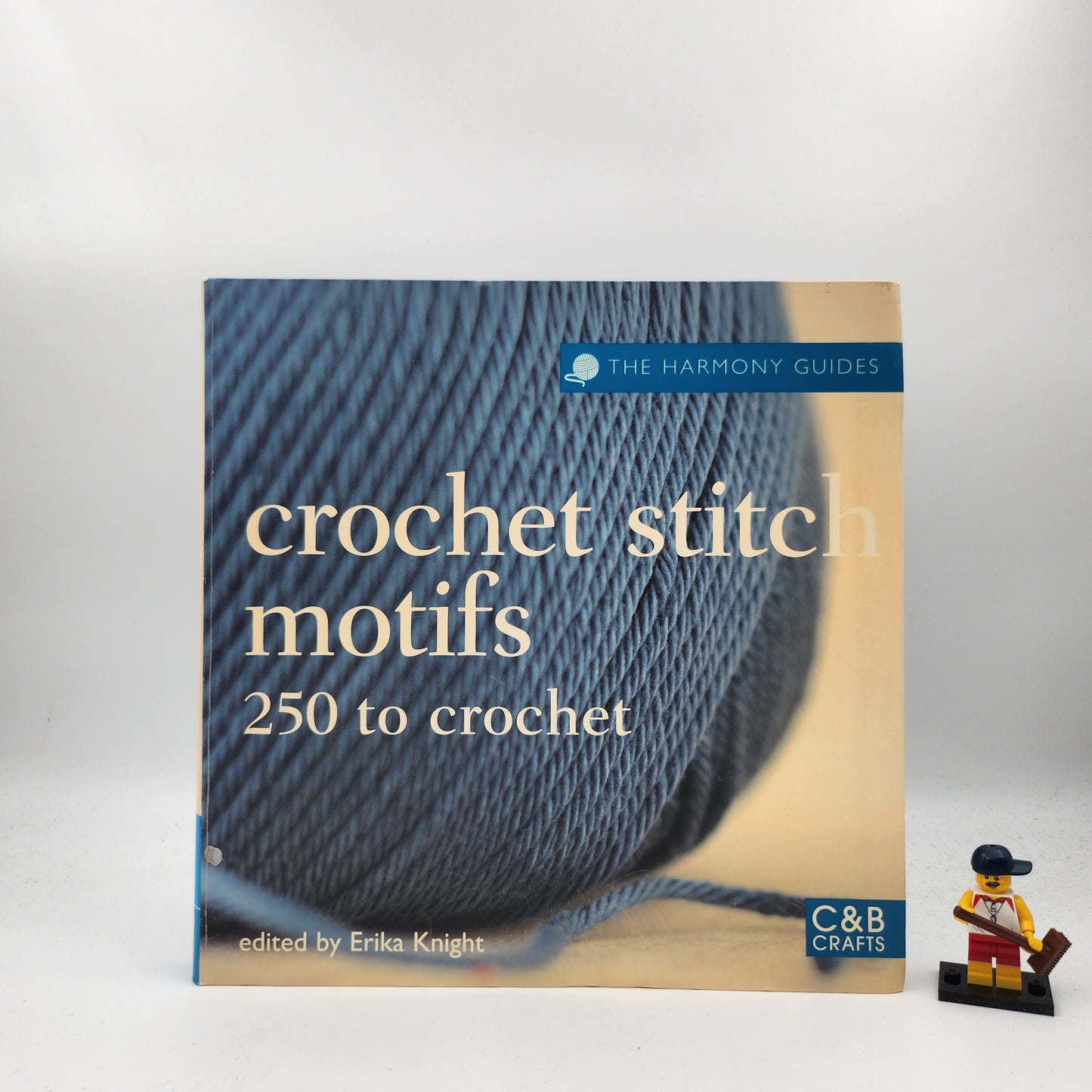 Edgings And Finishing Stitches: 250 To Crochet