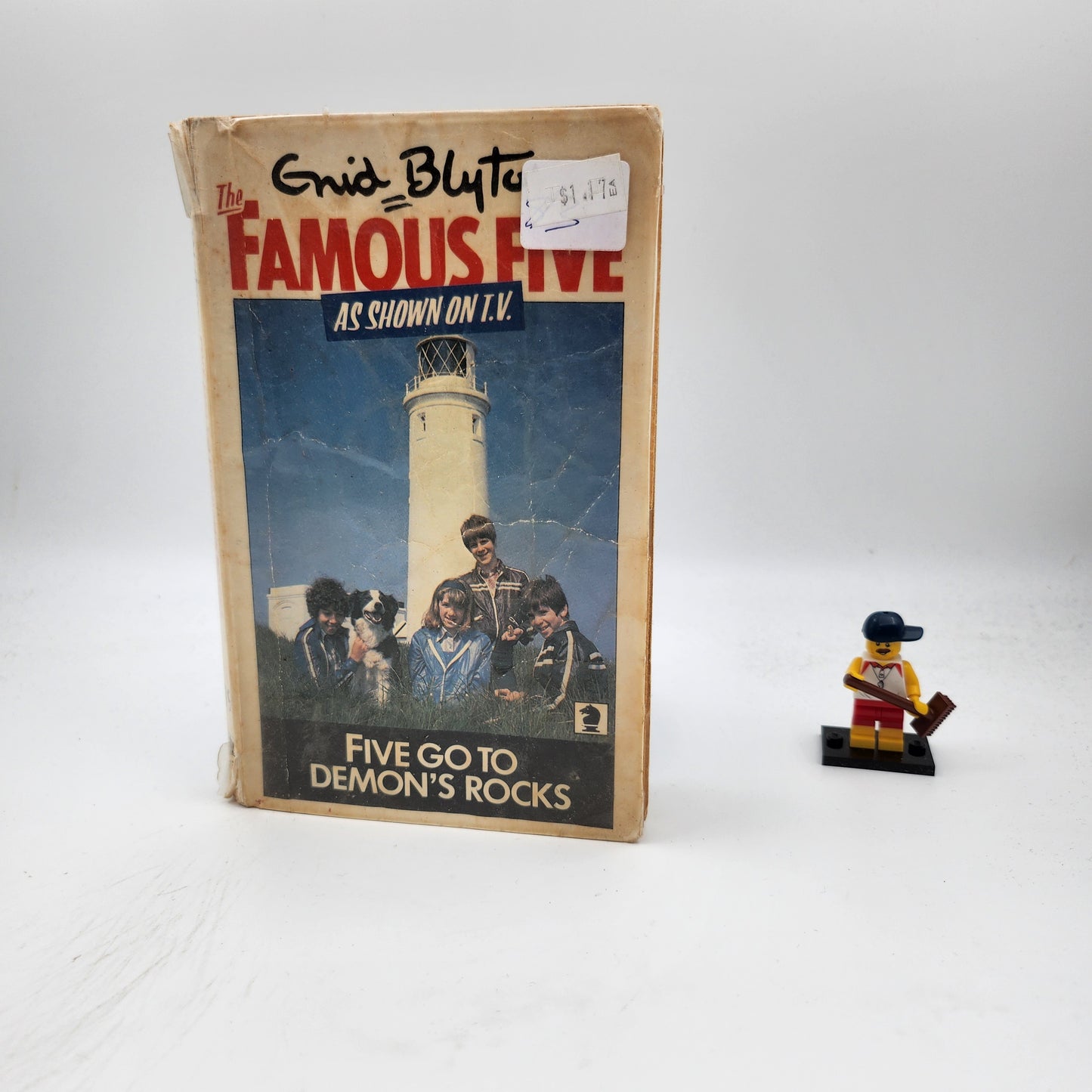 Five Go to Demon's Rocks (Famous Five #19)