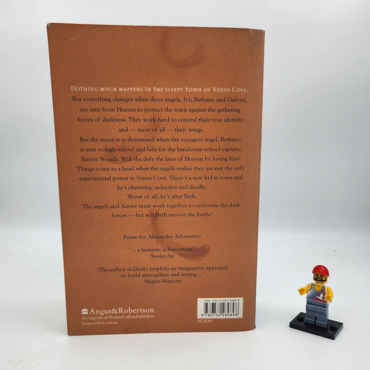 Halo (Halo #1) - Alexandra Adornetto