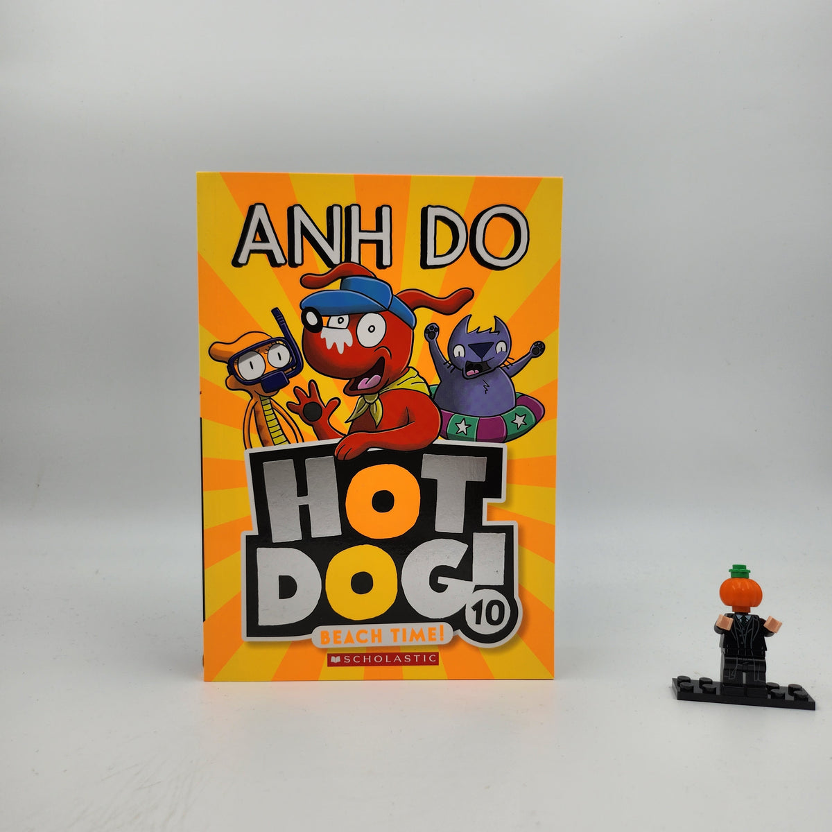 Hot Dog! Beach Time! (Hot Dog! #10)