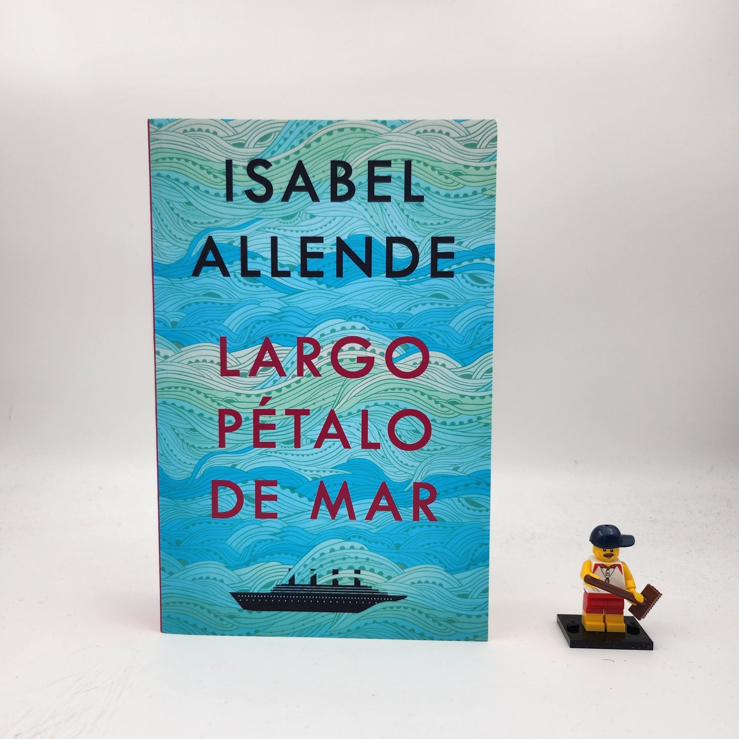 A Long Petal of the Sea (Spanish Copy)