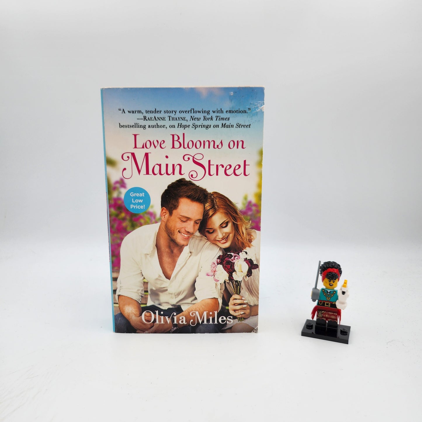 Love Blooms on Main Street (Briar Creek #4)