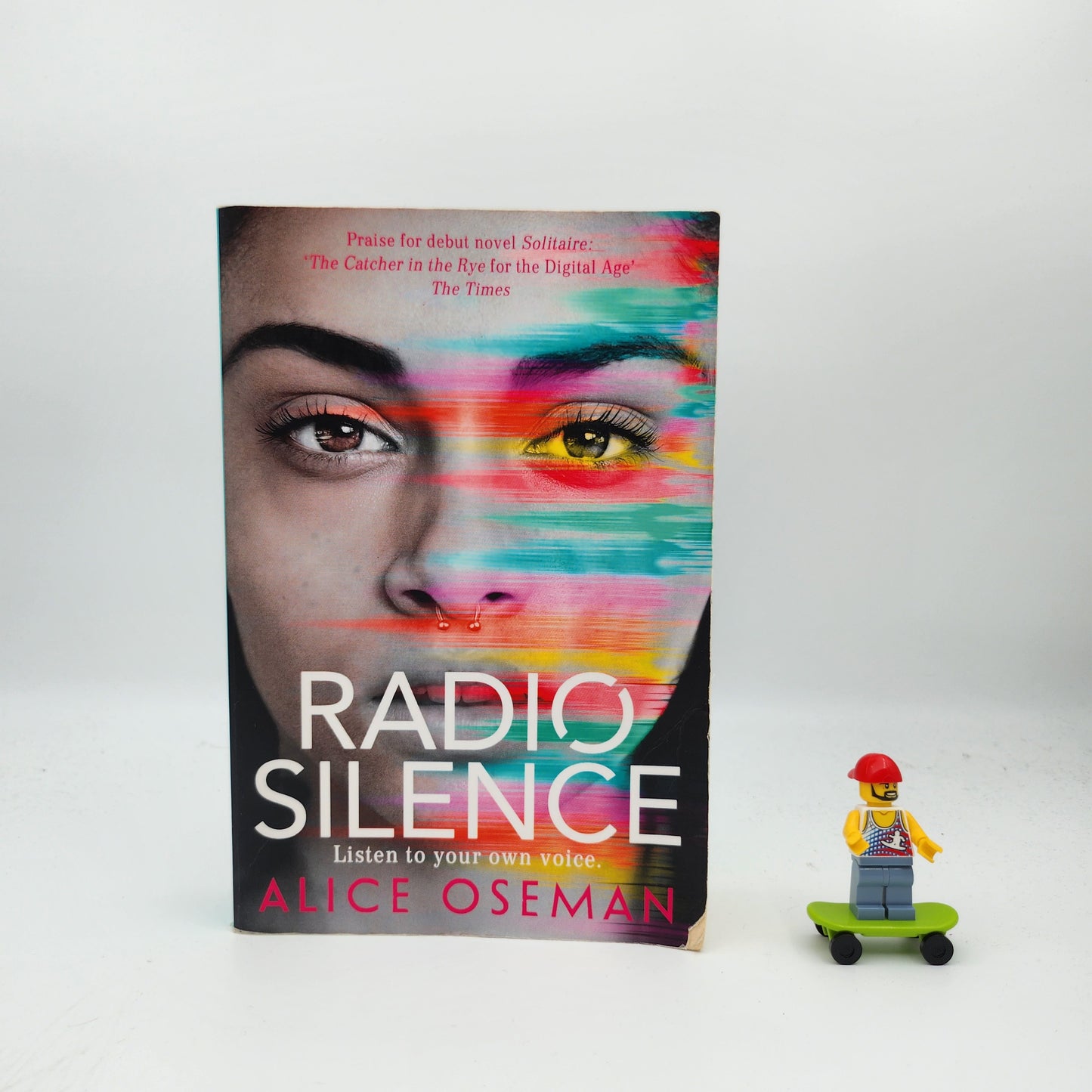 Radio Silence (Osemanverse #9) - Alice Oseman