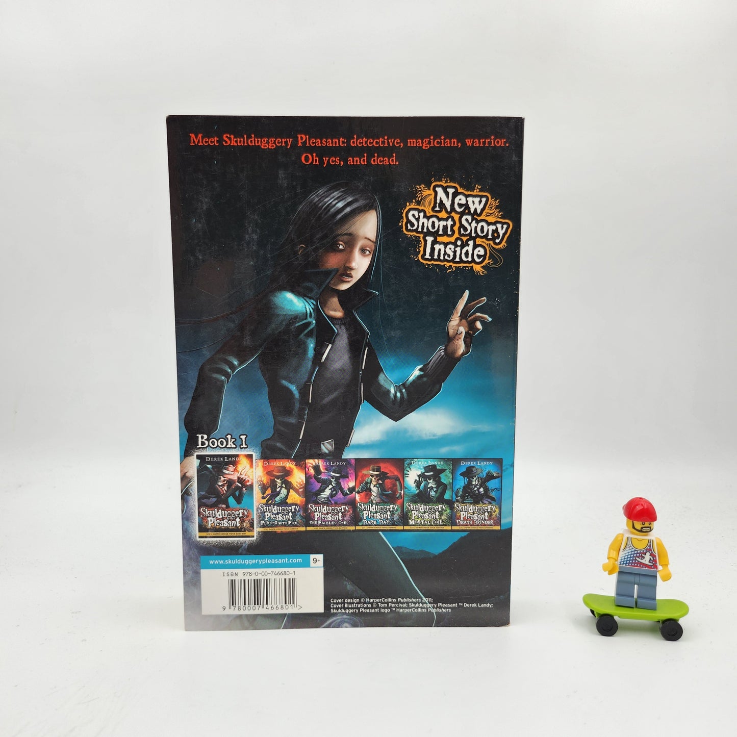 Skulduggery Pleasant (Skulduggery Pleasant #1) (ANZ Tour Edition)