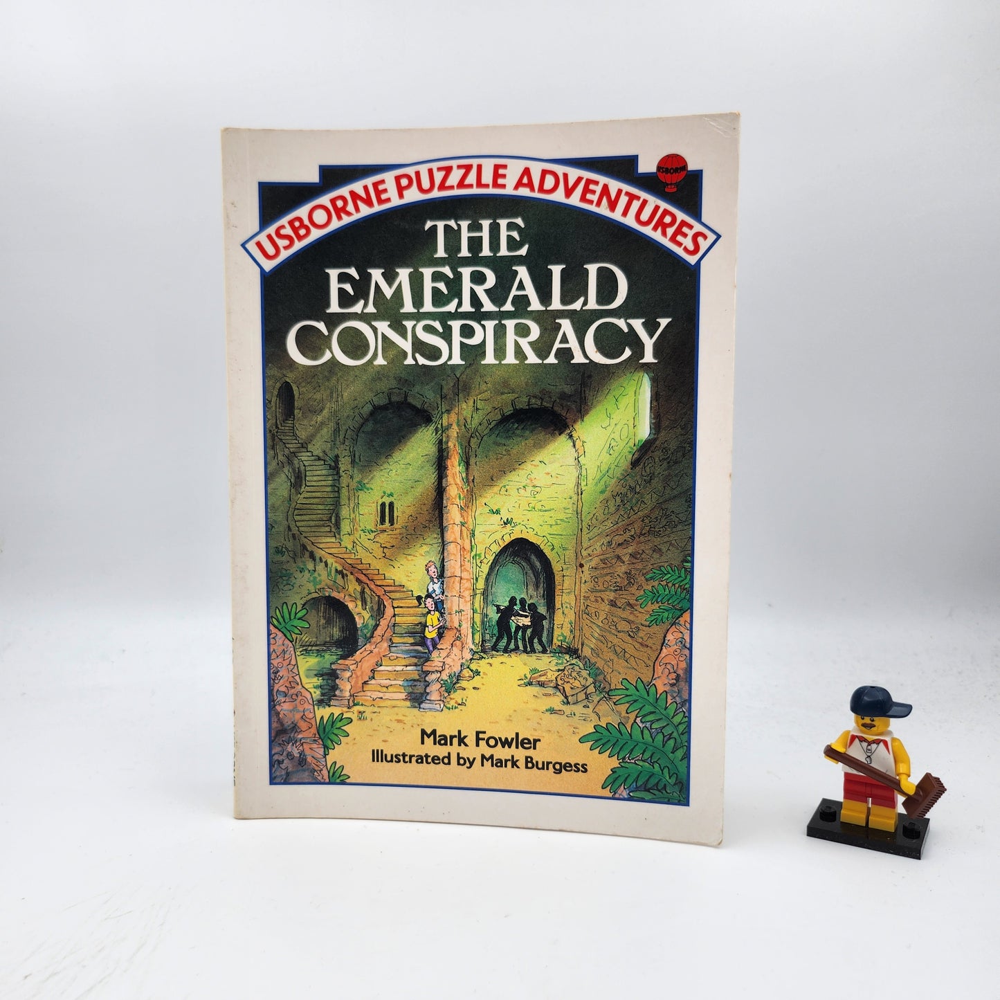 The Emerald Conspiracy (Usborne Puzzle Adventures #18)