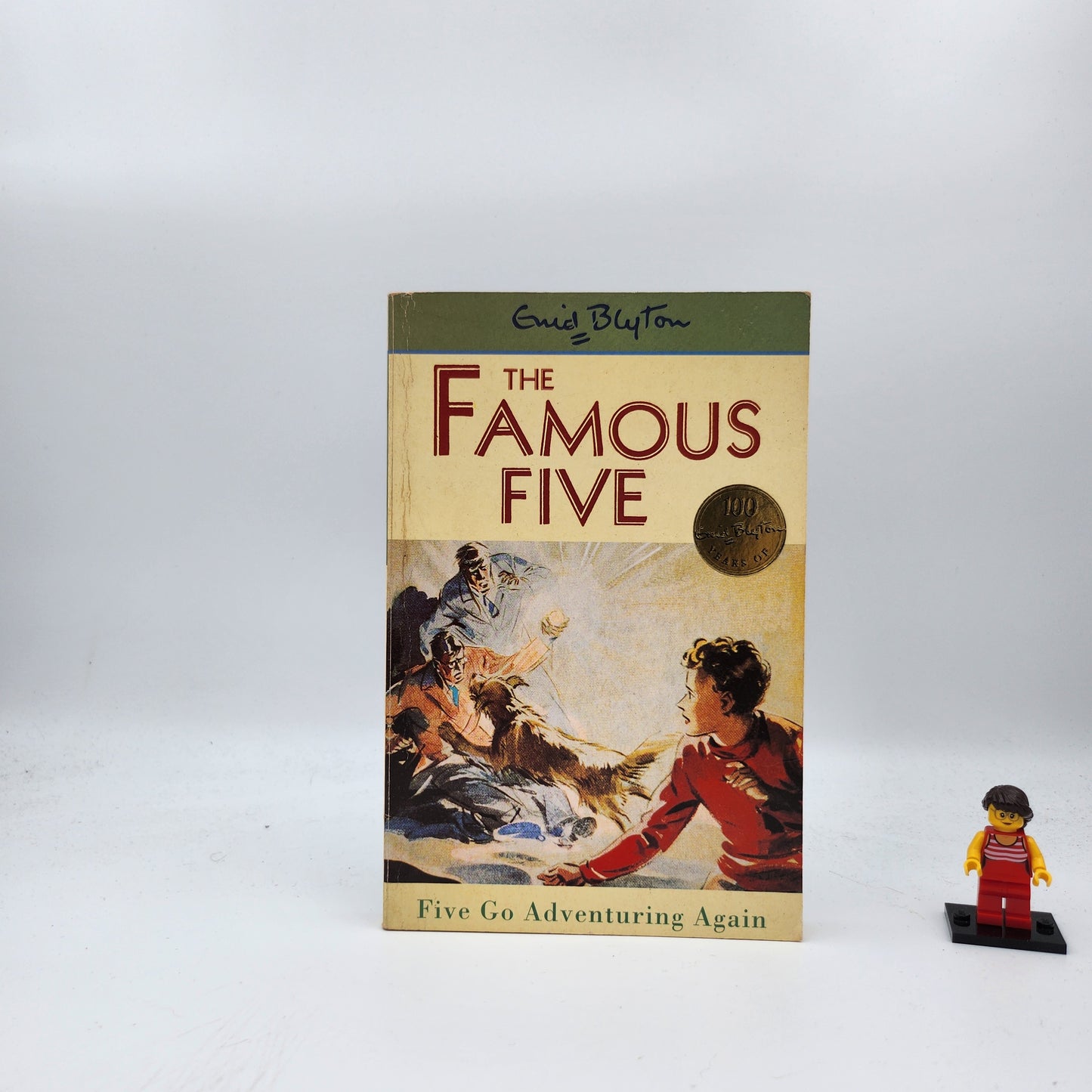 Five Go Adventuring Again (The Famous Five #2)