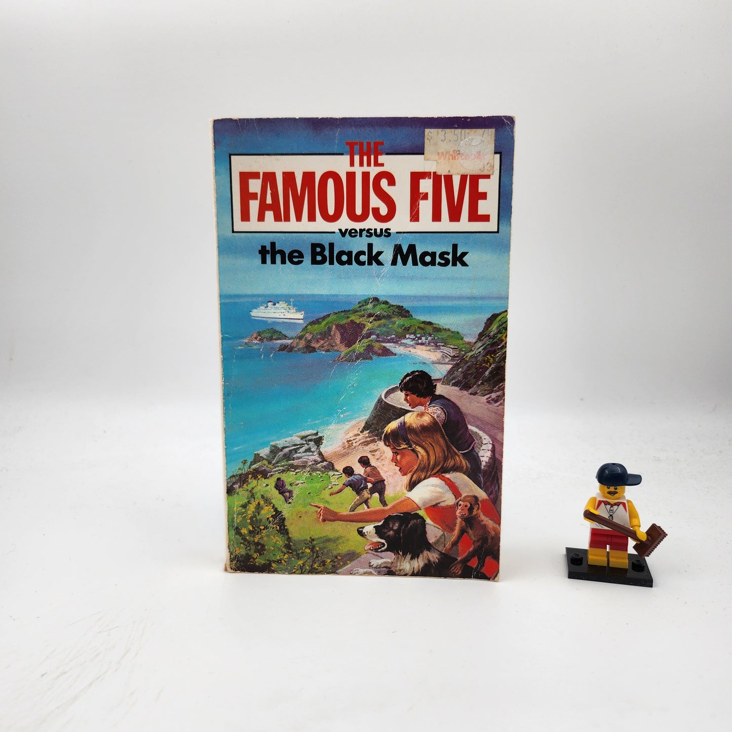 The Famous Five versus the Black Mask (Claude Voiler Sequels #6)