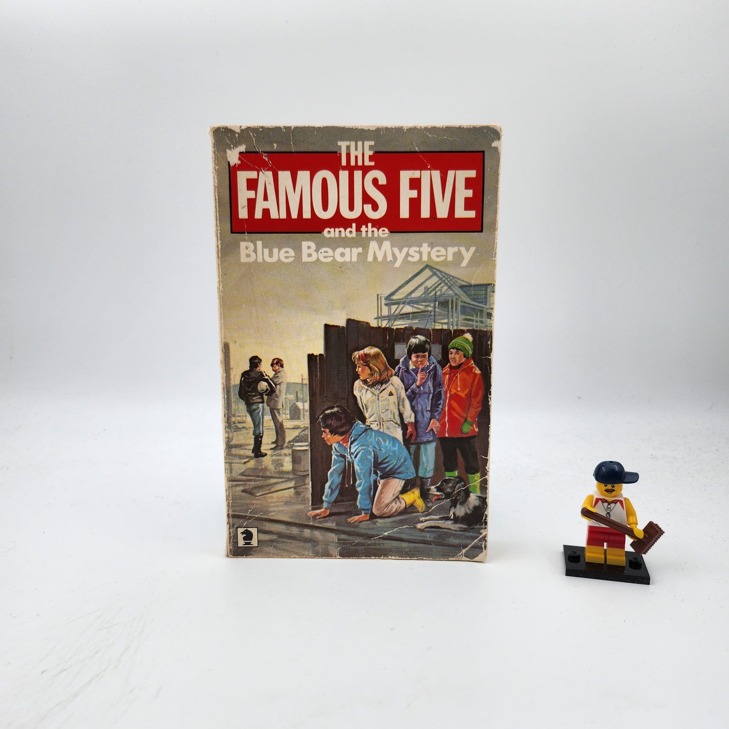 The Famous Five and the Blue Bear Mystery (Claude Voiler Sequels #8)