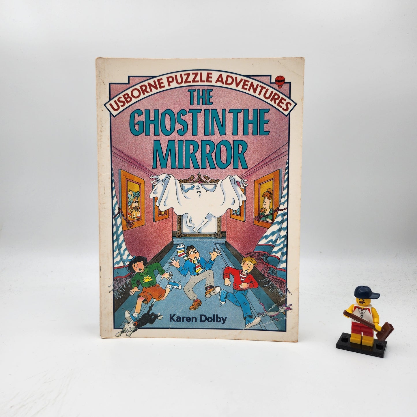 The Ghost in the Mirror (Usborne Puzzle Adventures #10)