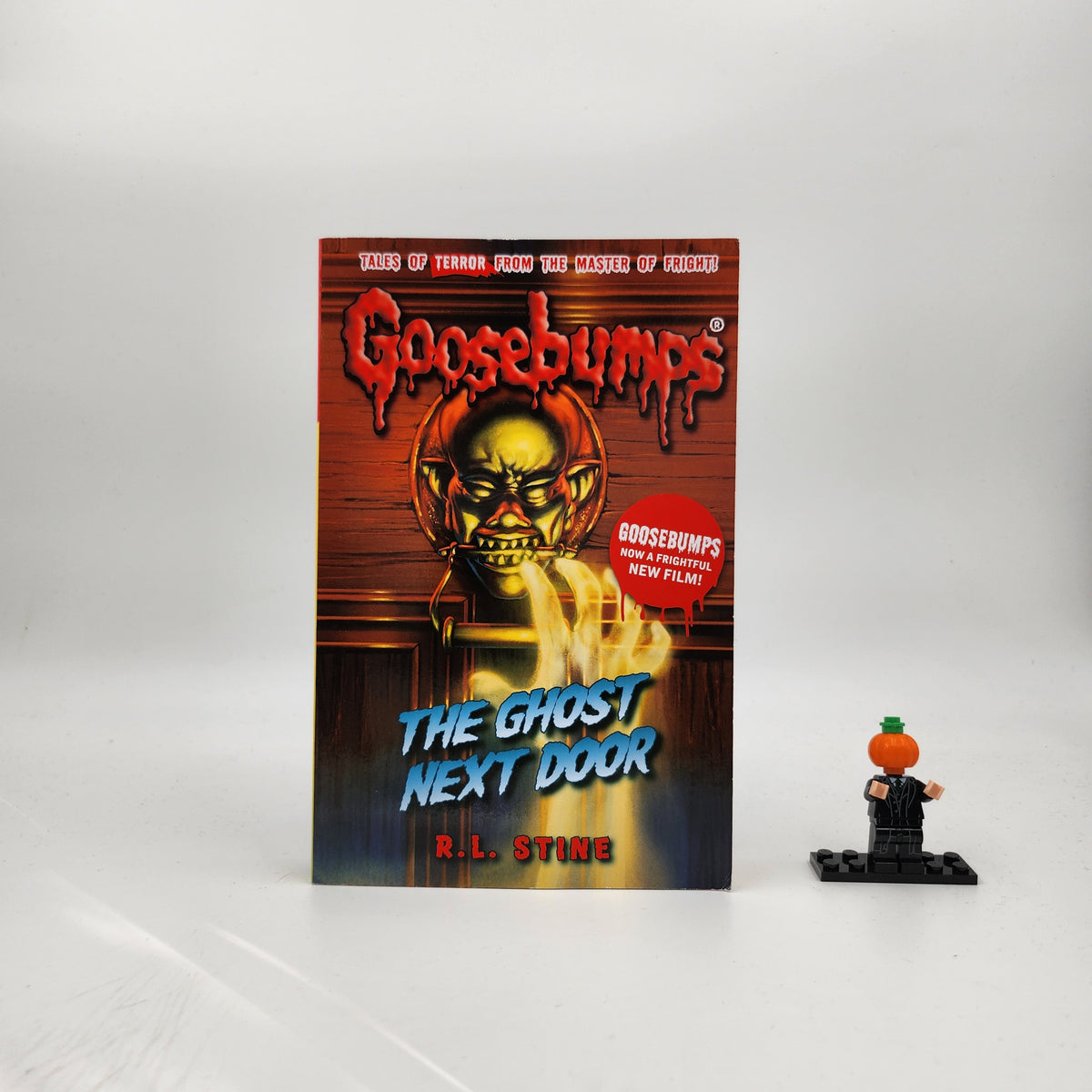 The Ghost Next Door (Goosebumps #10)