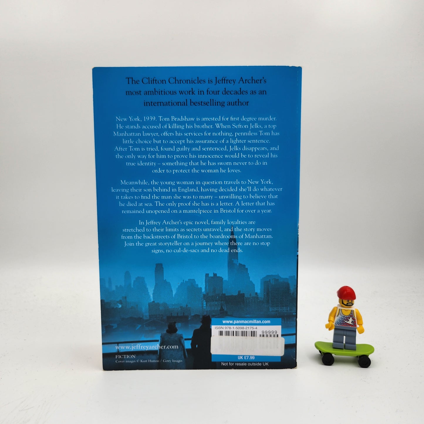 The Sins of the Father (The Clifton Chronicles #2)