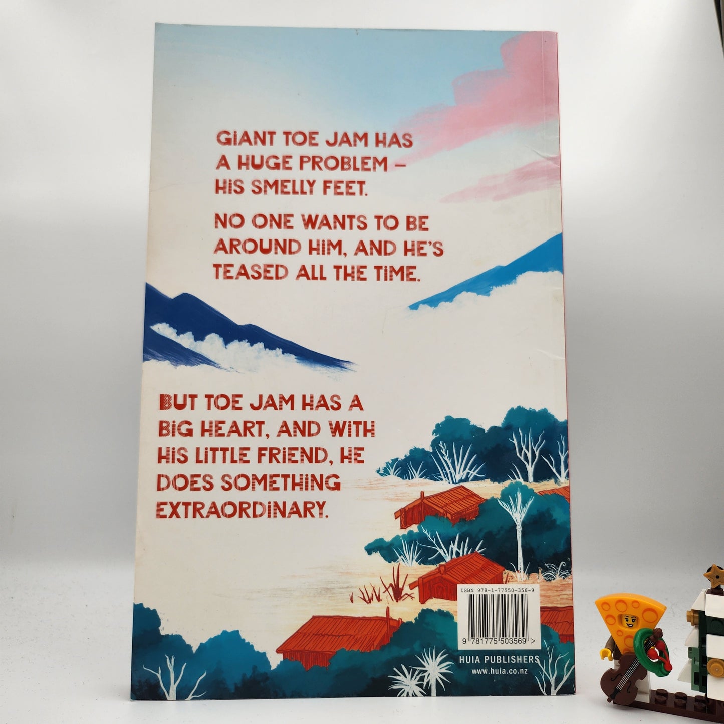 The Smelly Giant - Kurahau