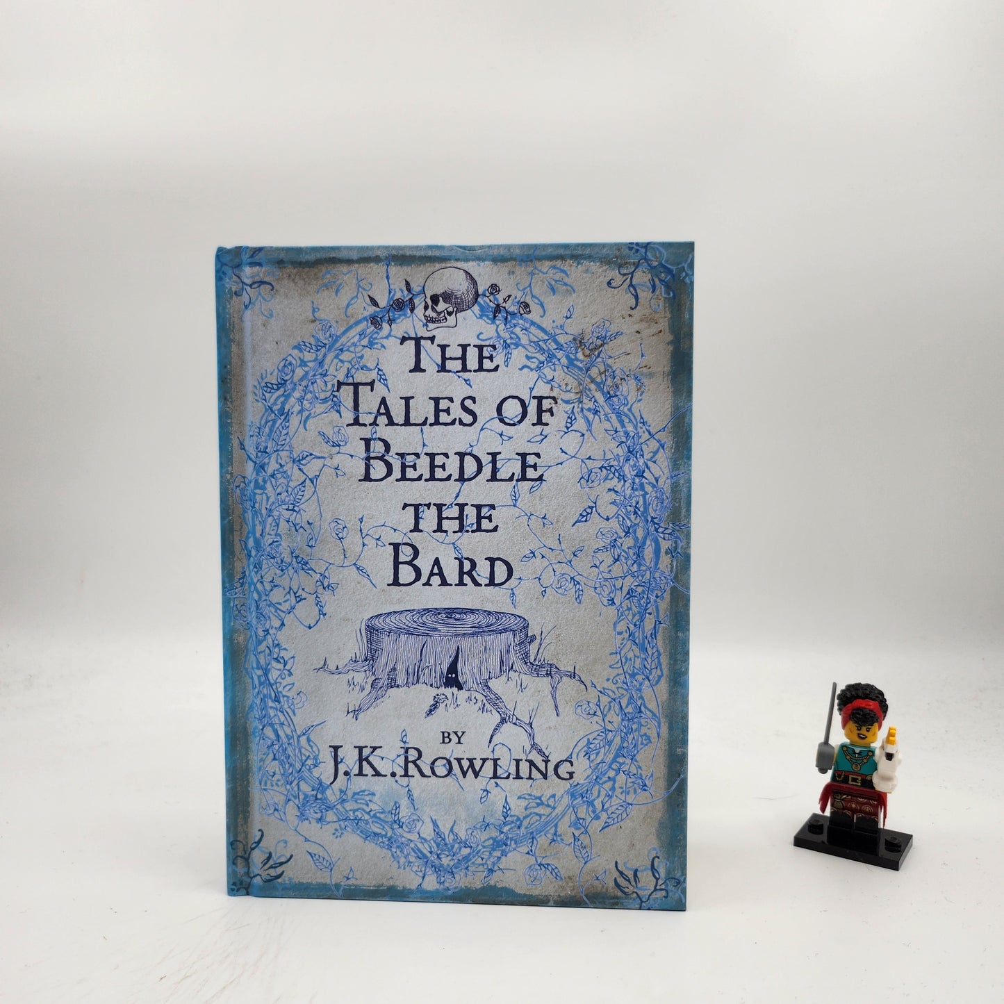 The Tales of Beedle the Bard (Hogwarts Library #3)