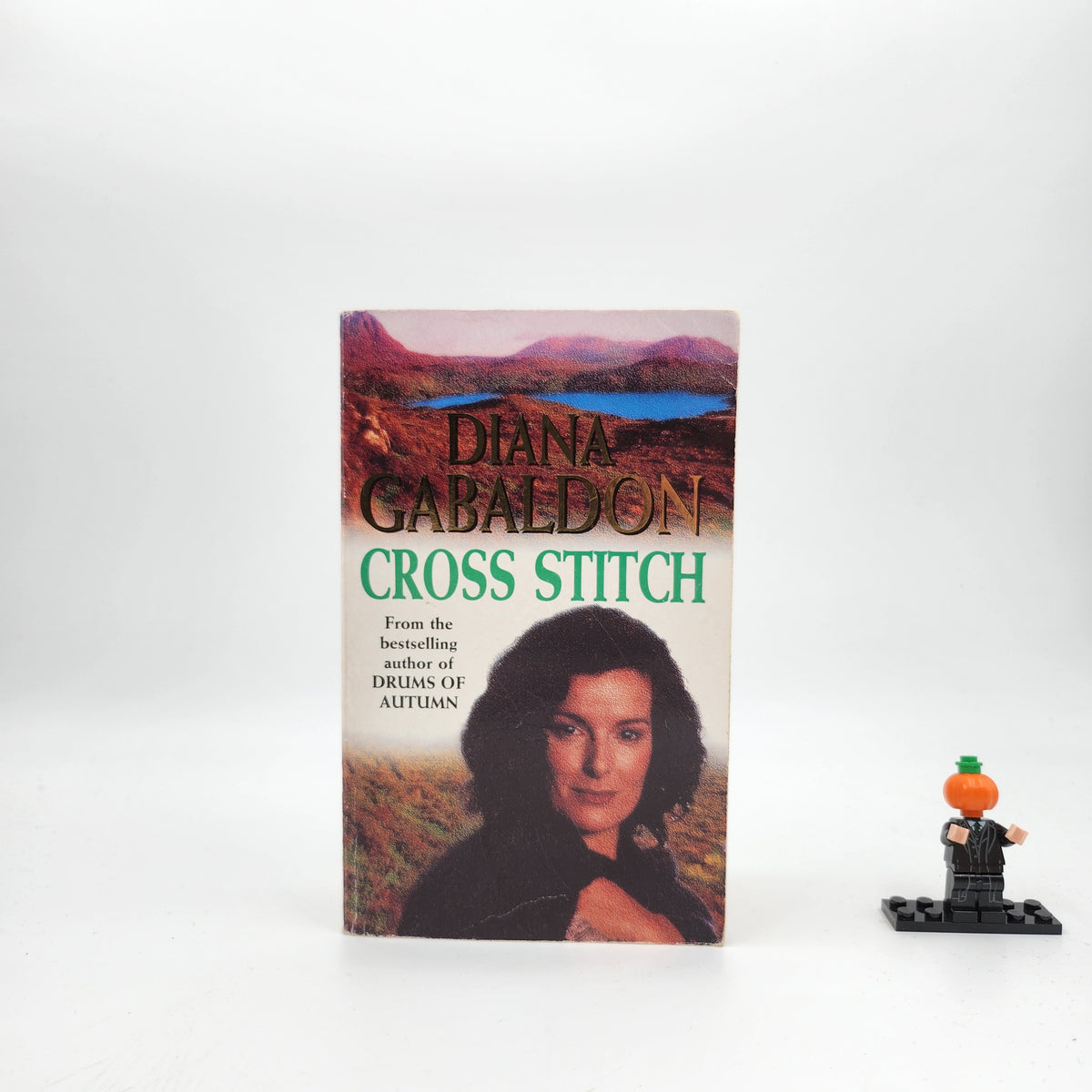 Cross Stitch (Outlander #1)