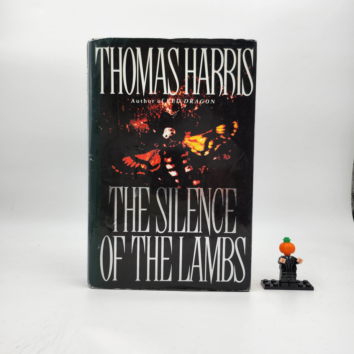 The Silence of the Lambs (Hannibal Lecter #2)