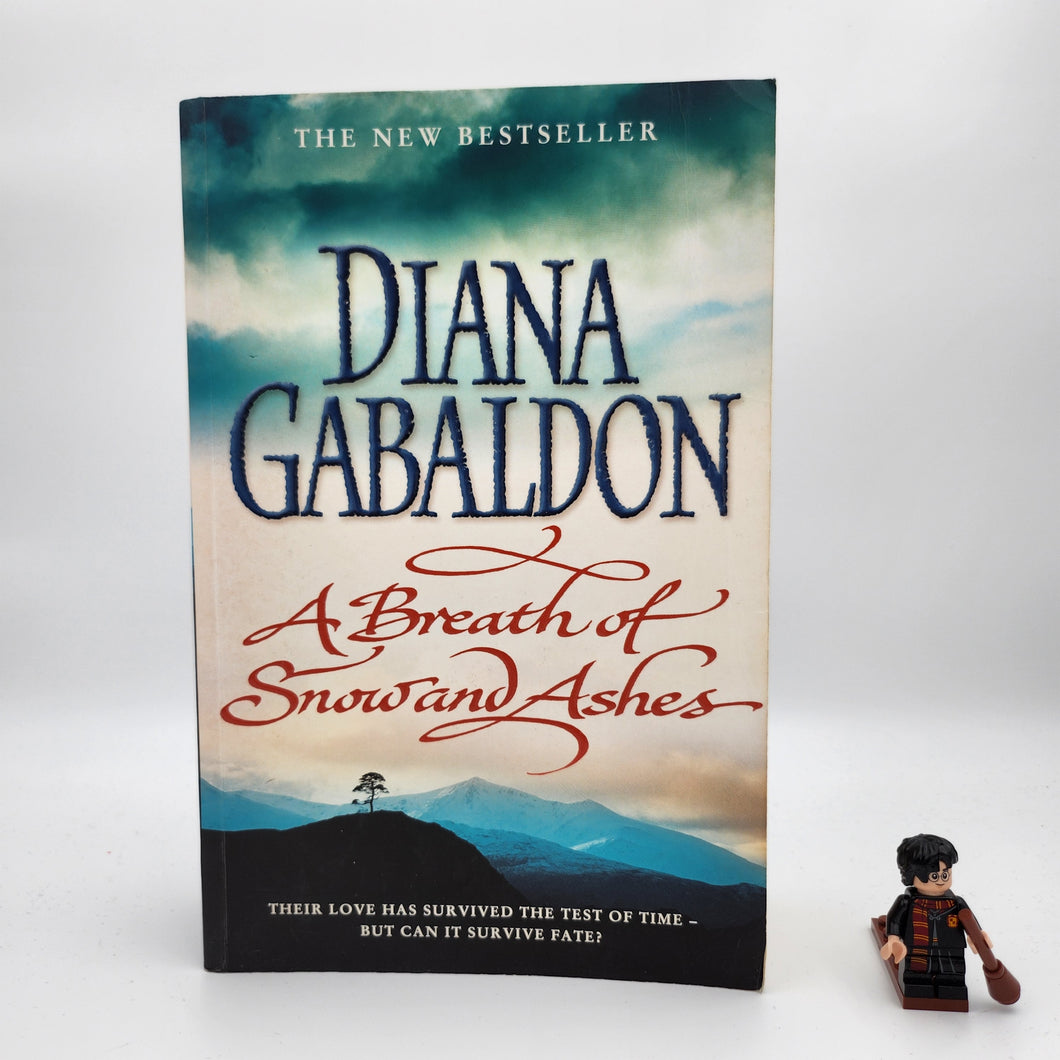 A Breath Of Snow And Ashes (Outlander #6) - Diana Gabaldon