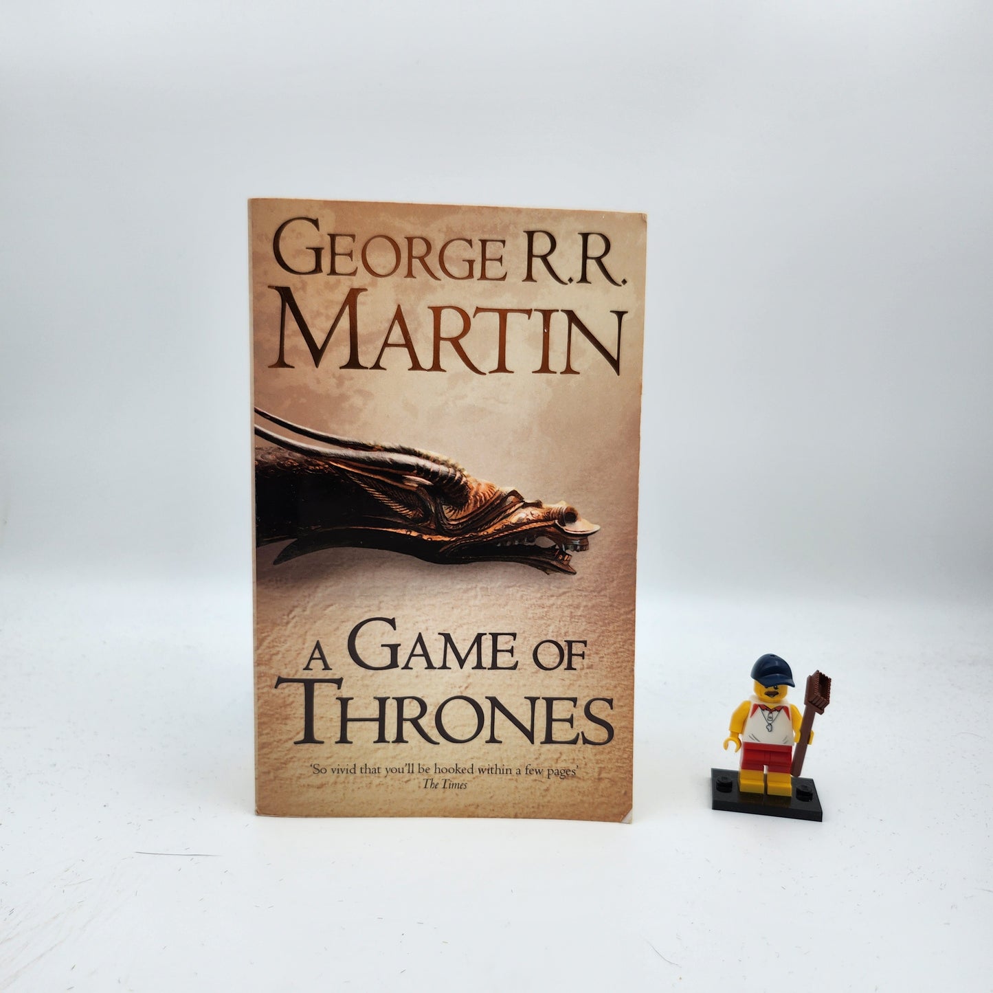 A Game of Thrones (A Song of Ice and Fire #1) - George R.R. Martin
