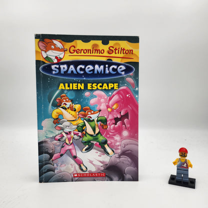 Alien Escape (Geronimo Stilton Spacemice #1) -  Geronimo Stilton