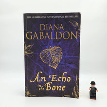 Load image into Gallery viewer, An Echo in the Bone (Outlander #7) - Diana Gabaldon
