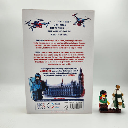 Arctic Zoo - Robert Muchamore