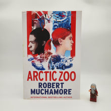 Load image into Gallery viewer, Arctic Zoo - Robert Muchamore

