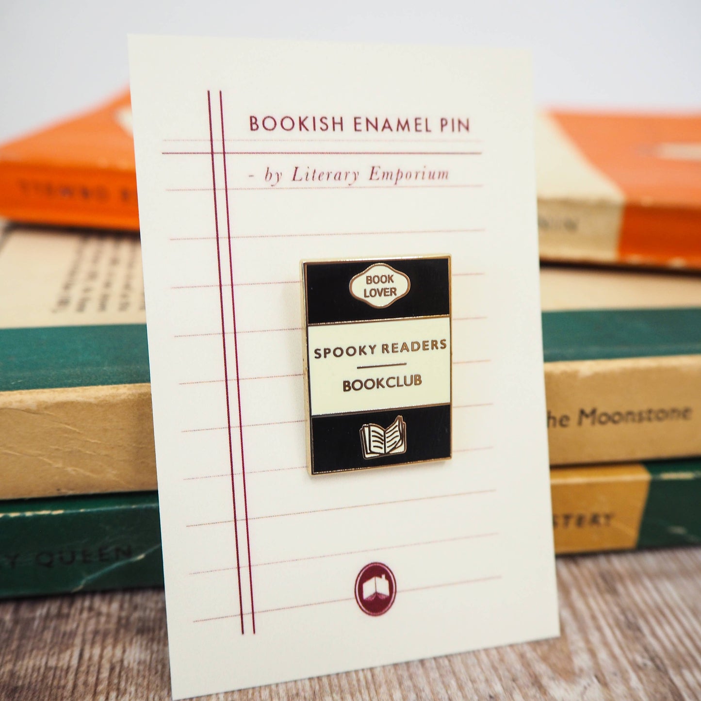 'Spooky Readers Bookclub' - Enamel Pin