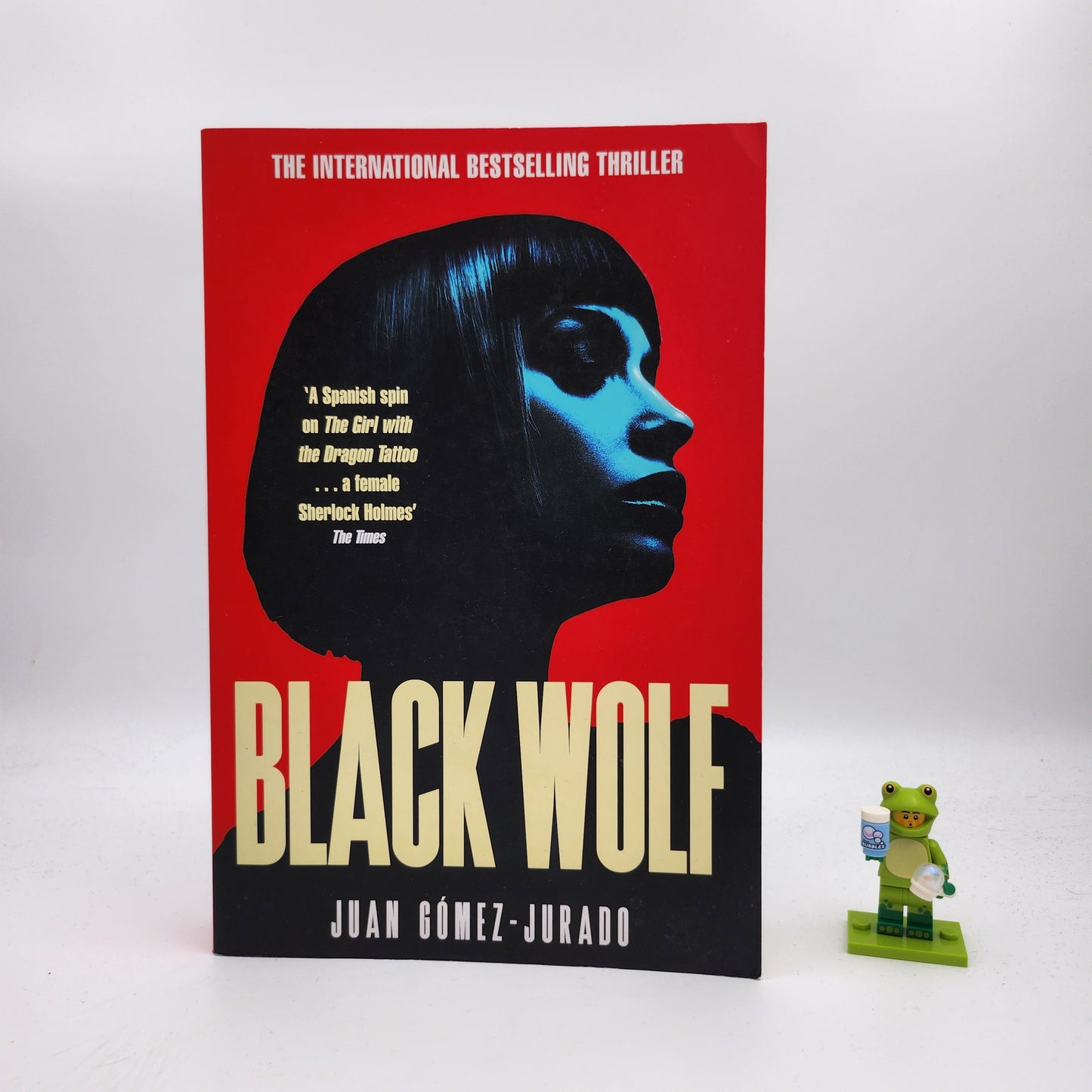 Black Wolf (Antonia Scott #2)