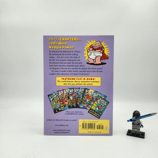 Captain Underpants and the Invasion of the Incredibly Naughty Cafeteria Ladies from Outer Space (Captain Underpants #3)