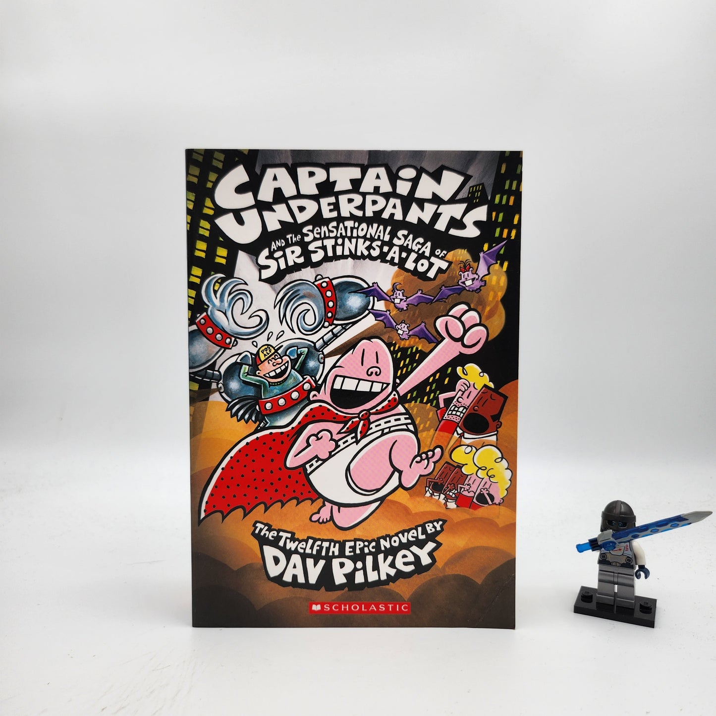 Captain Underpants and the Sensational Saga of Sir Stinks-A-Lot (Captain Underpants #12)