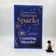 Load image into Gallery viewer, Counting Miracles - Nicholas Sparks
