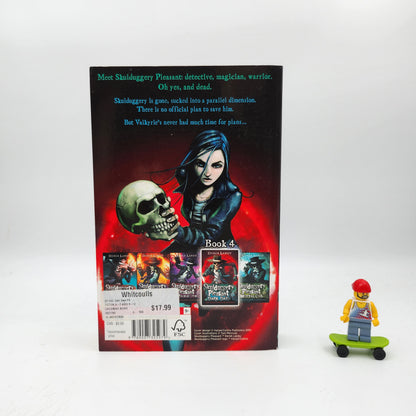 Dark Days (Skulduggery Pleasant #4)