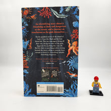 Load image into Gallery viewer, Deeplight - Frances Hardinge
