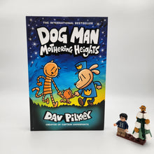 Load image into Gallery viewer, Dog Man: Mothering Heights (Dog Man #10) - Dav Pilkey
