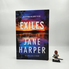 Load image into Gallery viewer, Exiles (Aaron Falk #3) - Jane Harper
