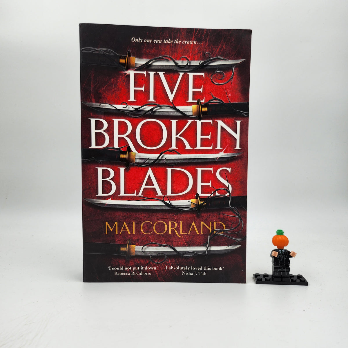 Five Broken Blades (The Broken Blades #1)