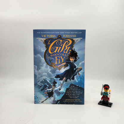 The Girl Who Could Fly (Piper McCloud #1)