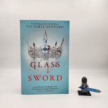 Load image into Gallery viewer, Glass Sword (Red Queen #2) - Victoria Aveyard
