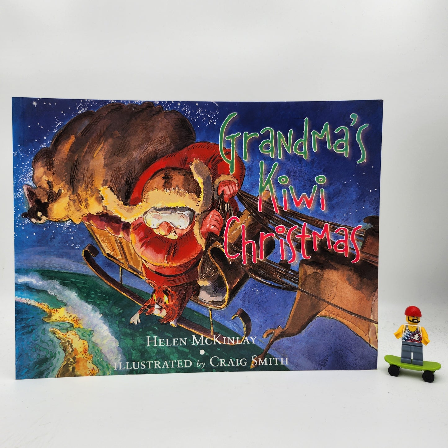 Grandma's Kiwi Christmas - Helen McKinlay