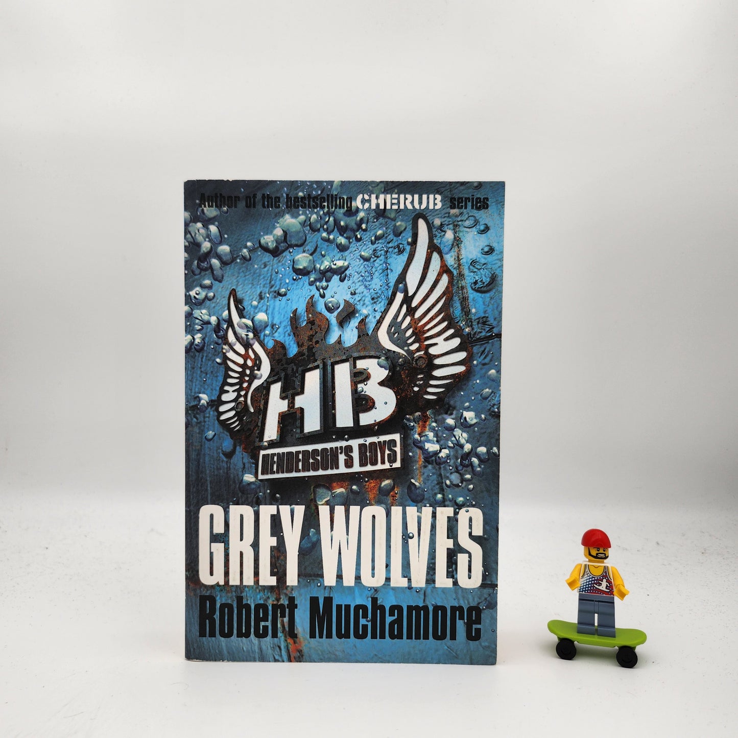 Grey Wolves (Henderson's Boys #4) - Robert Muchamore