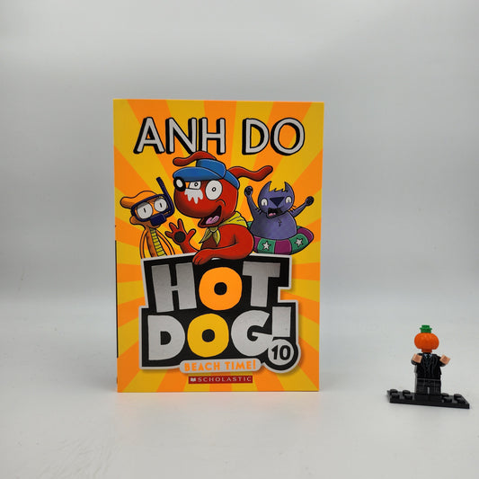 Hot Dog! Beach Time! (Hot Dog! #10)
