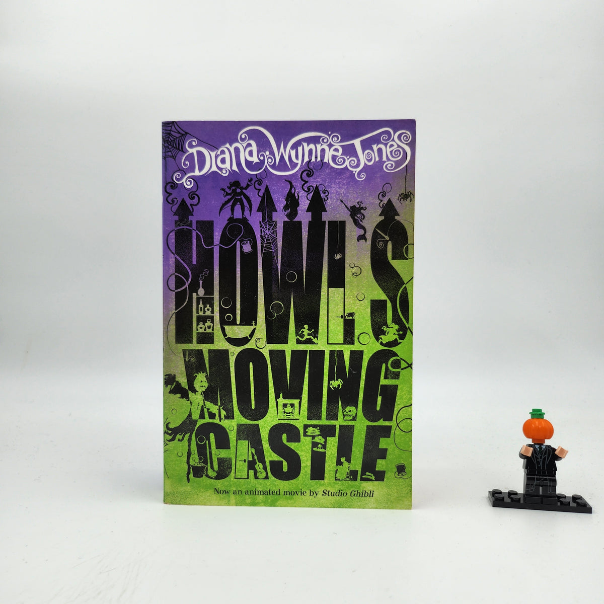 Howl's Moving Castle (Howl's Moving Castle #1)