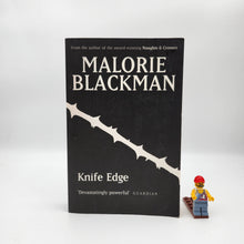 Load image into Gallery viewer, Knife Edge (Noughts and Crosses #2) - Malorie Blackman
