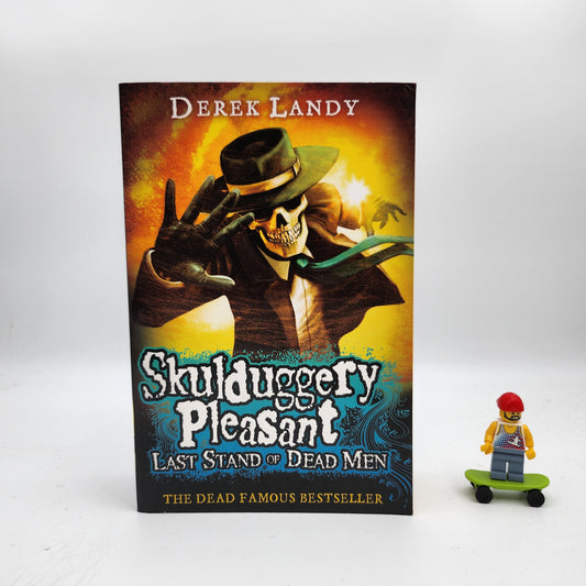 Last Stand of Dead Men (Skulduggery Pleasant #8)