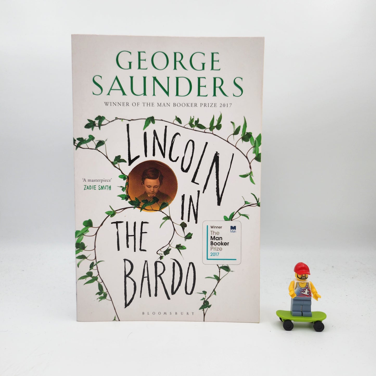 Lincoln in the Bardo - George Saunders