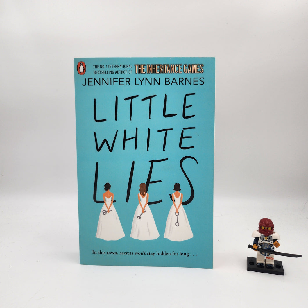 Little White Lies (Debutantes #1) - Jennifer Lynn Barnes
